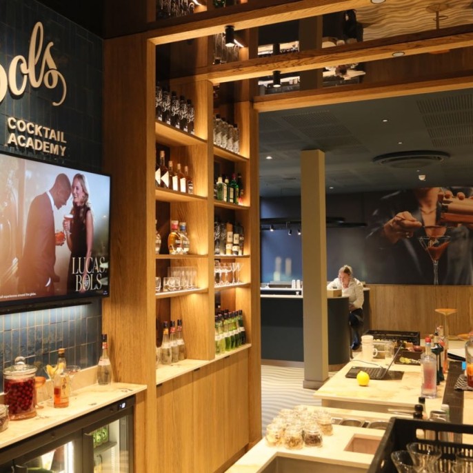 Lucas Bols Bartender Academy restyling door HDV